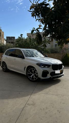 ב מ וו X5