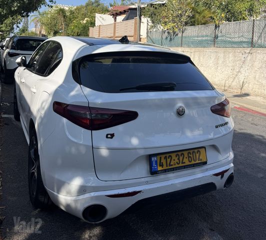 אלפא רומיאו סטלביו