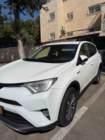 מודעת רכב טויוטה RAV4