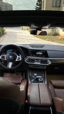 ב מ וו X5