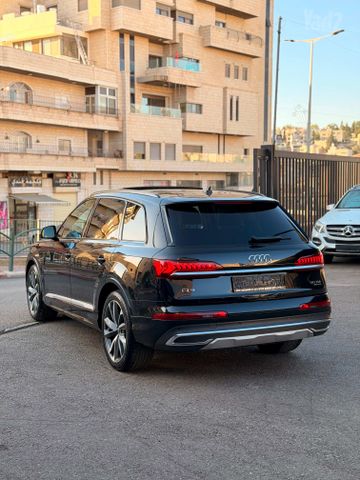 אאודי Q7