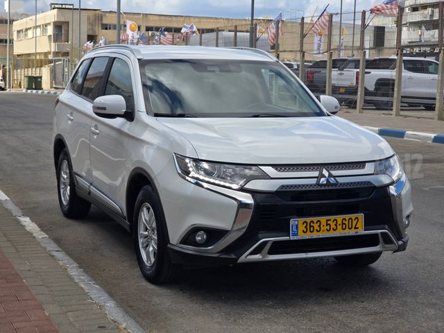 מודעת רכב מיצובישי אאוטלנדר