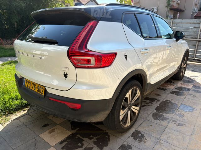 וולוו XC40