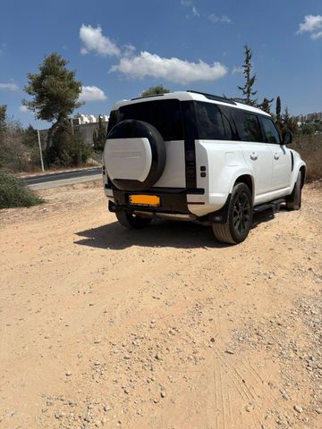 לנד רובר דיפנדר