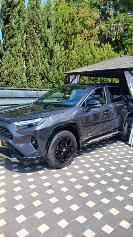 טויוטה RAV4