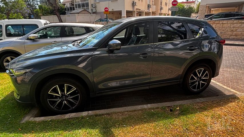 מודעת רכב מאזדה CX-5