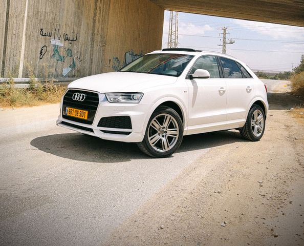 אאודי Q3