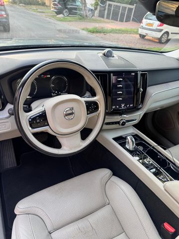 מודעת רכב וולוו XC60