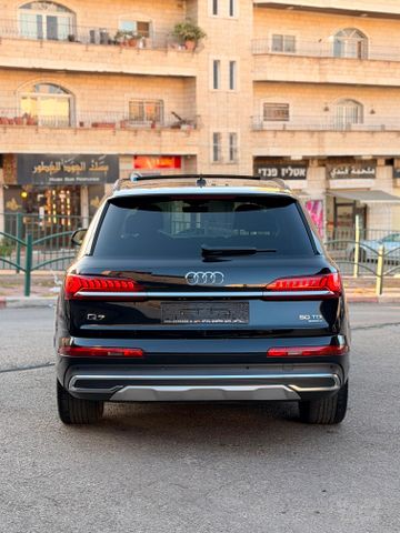 אאודי Q7