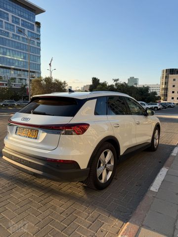 אאודי Q4 e-tron