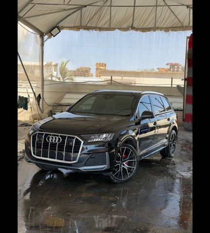 מודעת רכב אאודי Q7