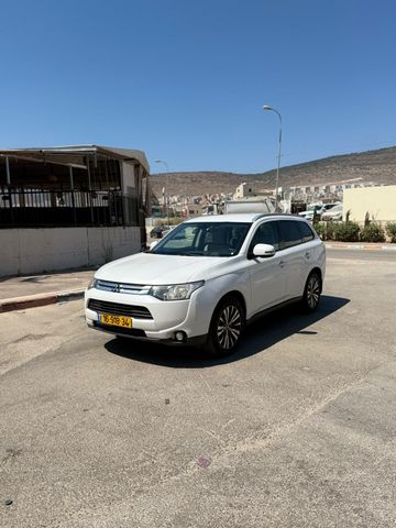 מודעת רכב מיצובישי אאוטלנדר