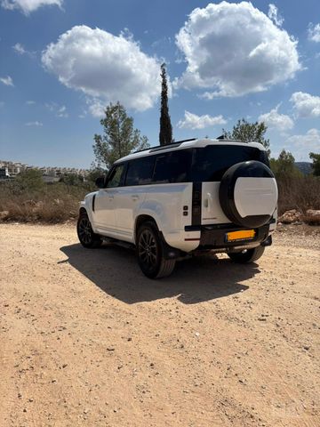 לנד רובר דיפנדר