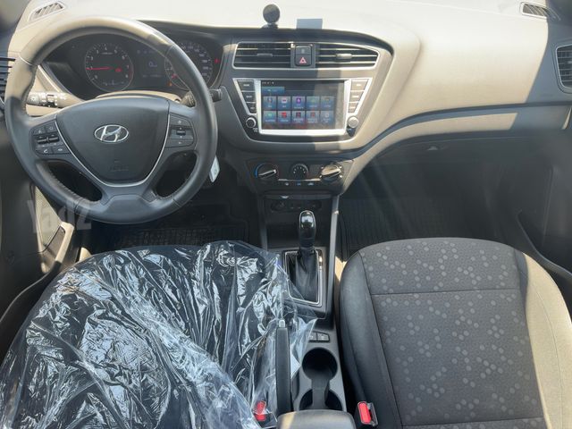 יונדאי i20