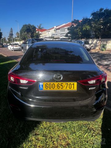 מאזדה 3