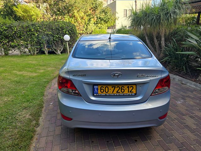 יונדאי אקסנט i25