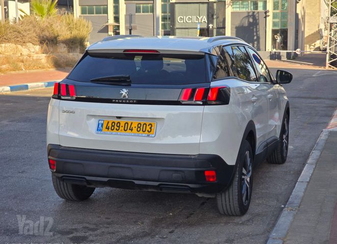 פיג'ו 3008