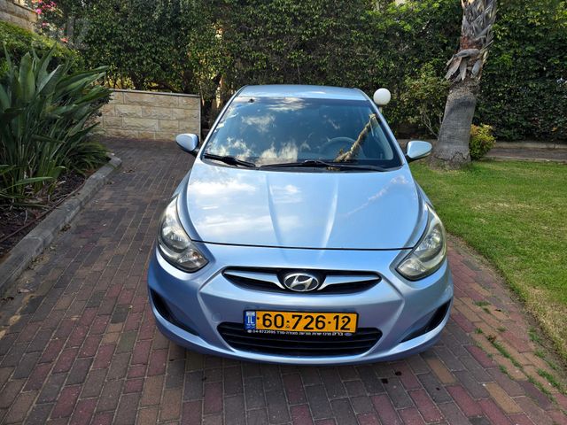 יונדאי אקסנט i25