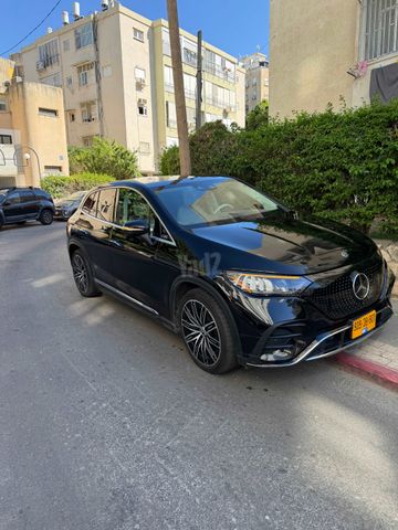 מרצדס-בנץ EQE SUV