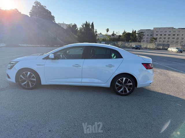 רנו מגאן