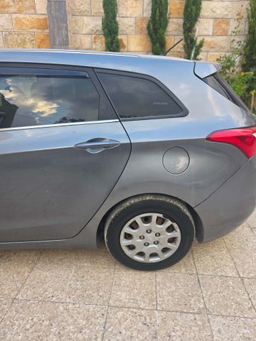 יונדאי i30