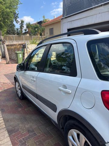 סוזוקי SX4