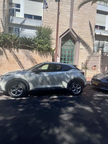 ניסאן ג'וק