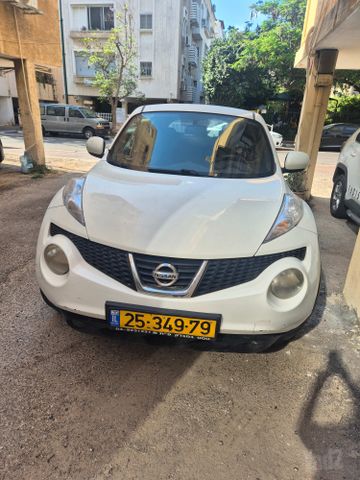 ניסאן ג'וק
