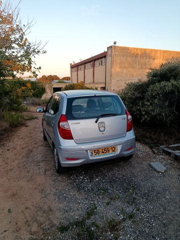 יונדאי i10