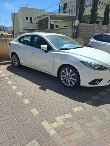 מודעת רכב מאזדה 3