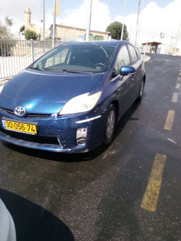 טויוטה פריוס