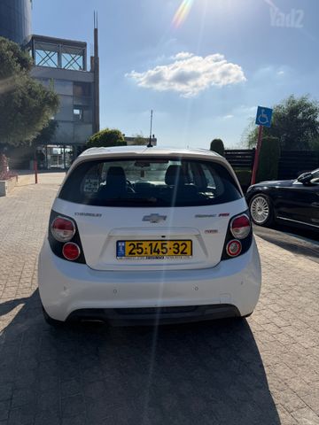 שברולט סוניק