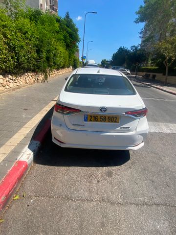 טויוטה קורולה