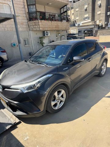 טויוטה C-HR