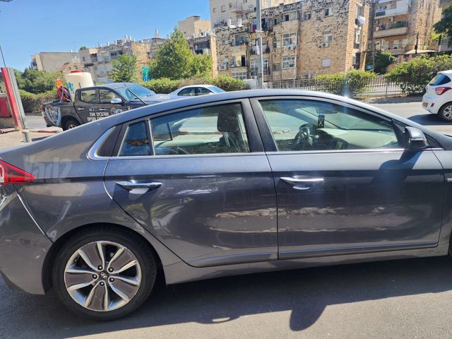מודעת רכב יונדאי איוניק