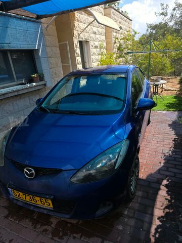 מודעת רכב מאזדה 2