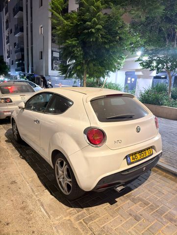 אלפא רומיאו מיטו