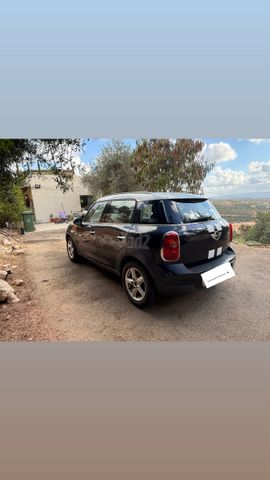 מודעת רכב מיני קאנטרימן