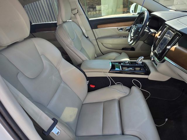 וולוו S90