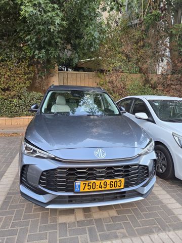אם ג'י ZS