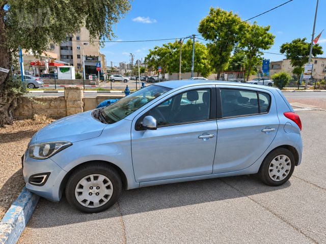 יונדאי i20