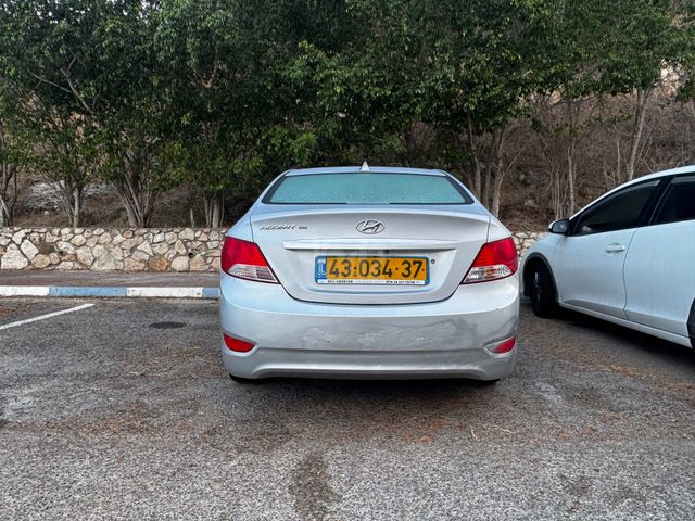 יונדאי אקסנט i25