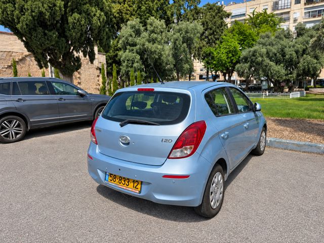 יונדאי i20