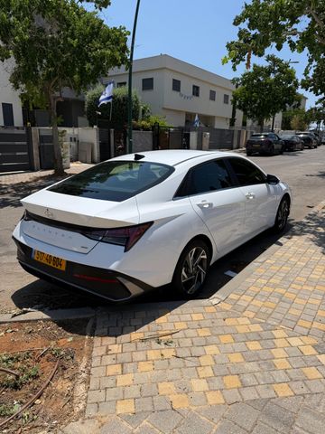 יונדאי אלנטרה