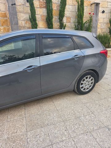 יונדאי i30
