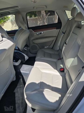 וולוו S90