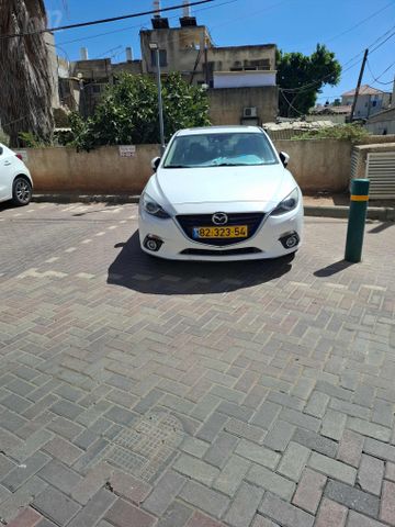 מאזדה 3