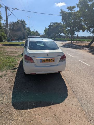 מיצובישי אטראז'
