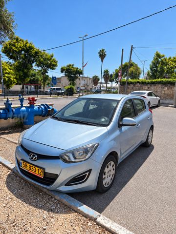 יונדאי i20