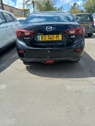 מודעת רכב מאזדה 3